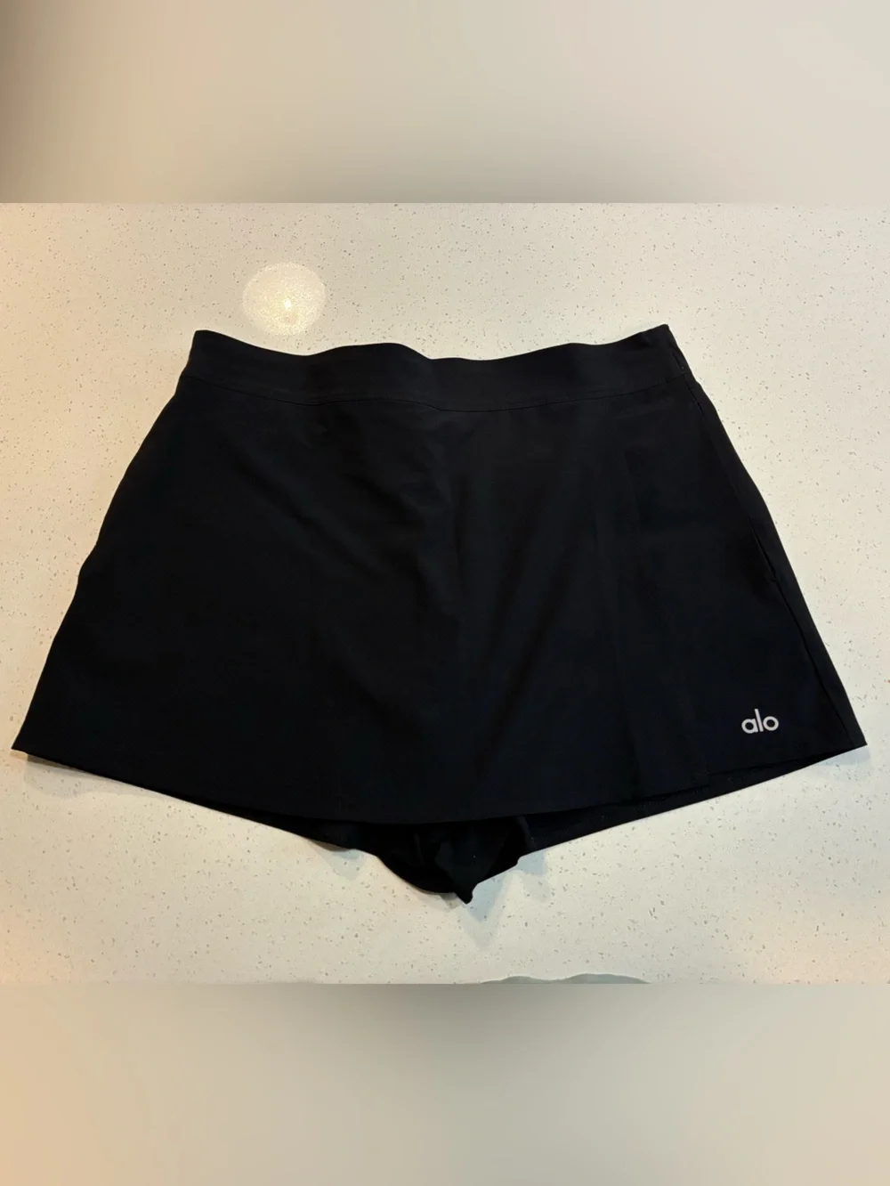 ALO Yoga Clubhouse Skort in Black Size Medium